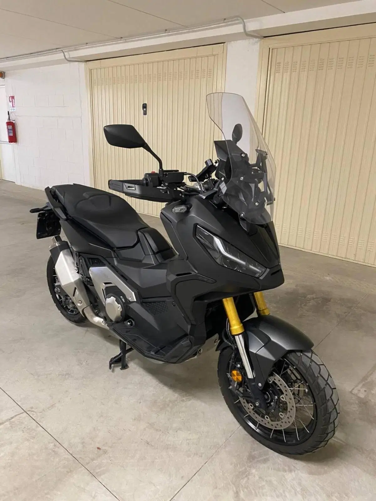 Honda X-ADV 750 DCT (2021 - 24) (10)