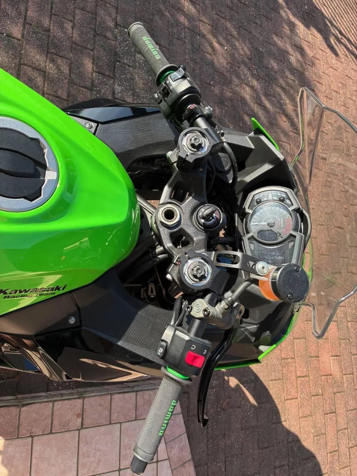 Kawasaki Ninja 400 (2023) (4)