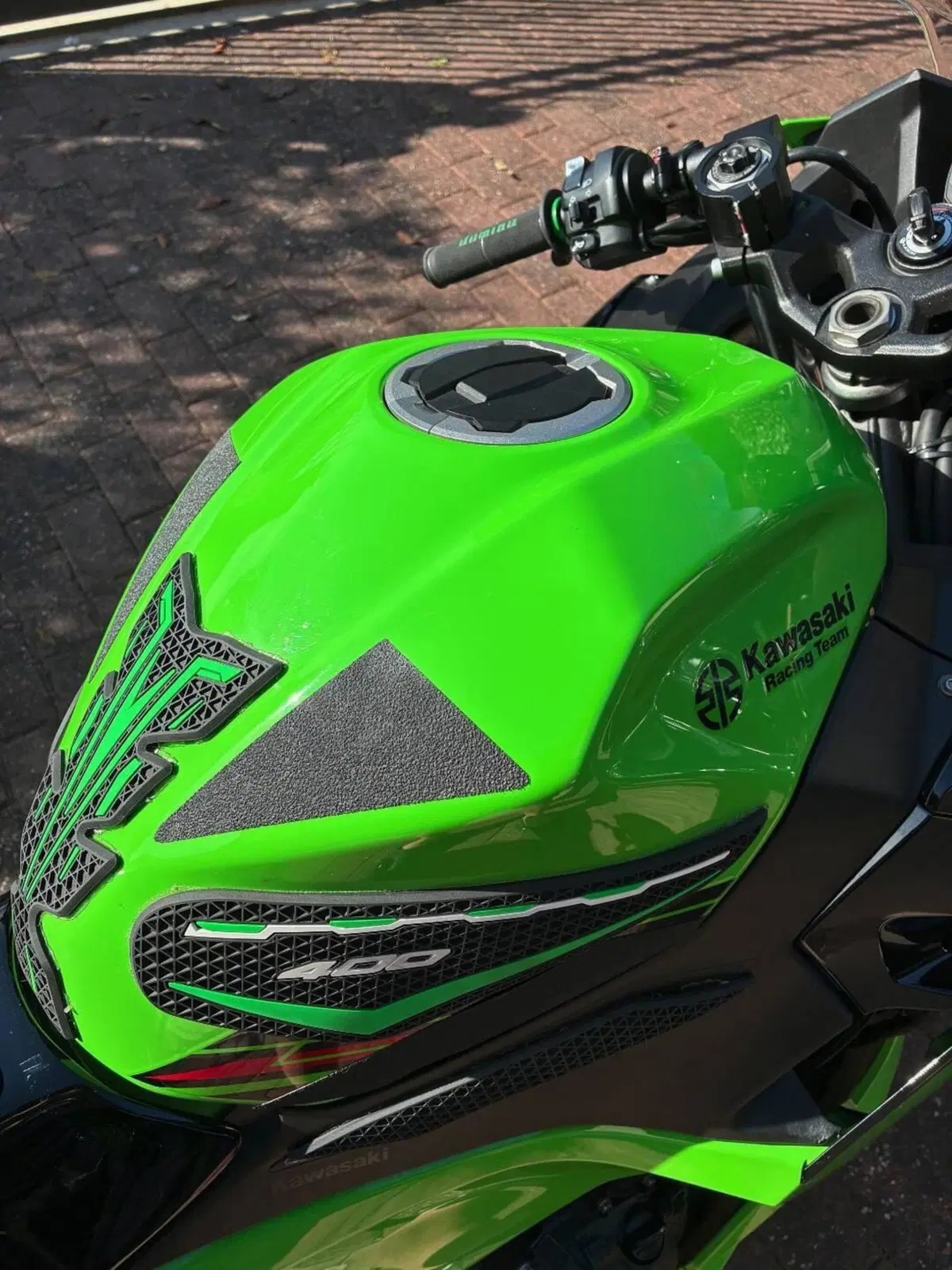 Kawasaki Ninja 400 (2023) (9)