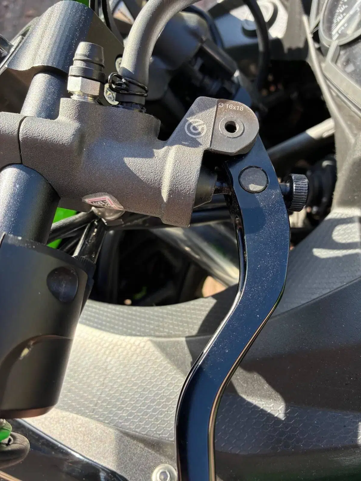 Kawasaki Ninja 400 (2023) (10)