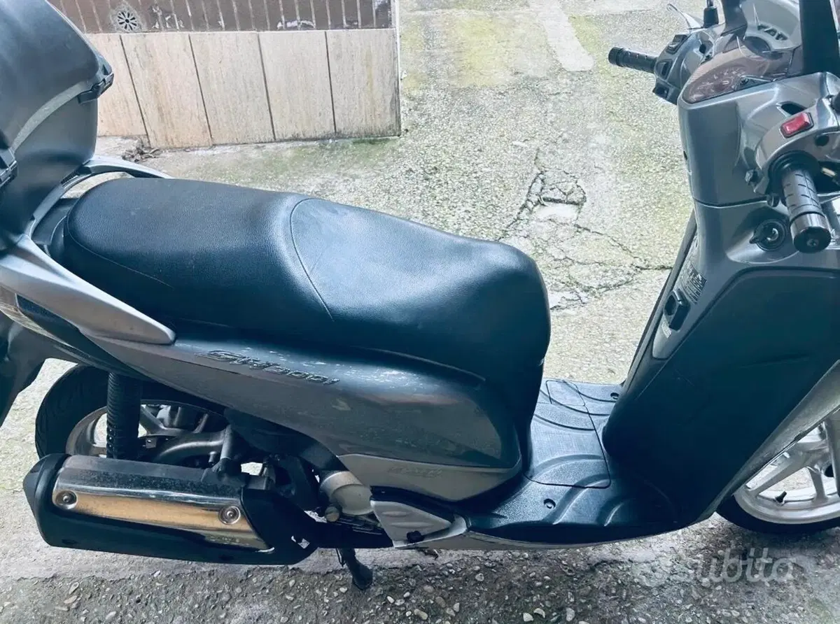 Honda SH 300 i (2006 - 10) (2)