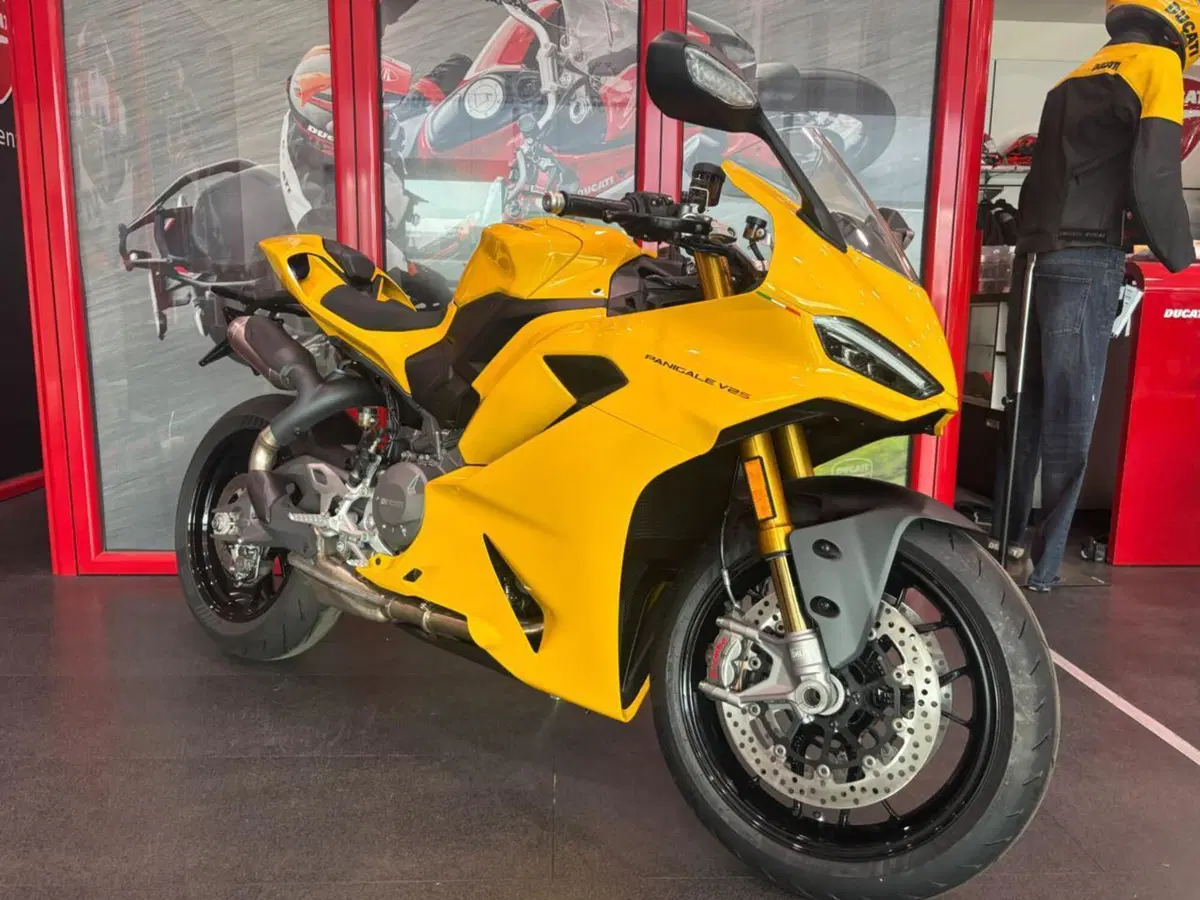 Ducati Panigale V2 S (2025 - 26)