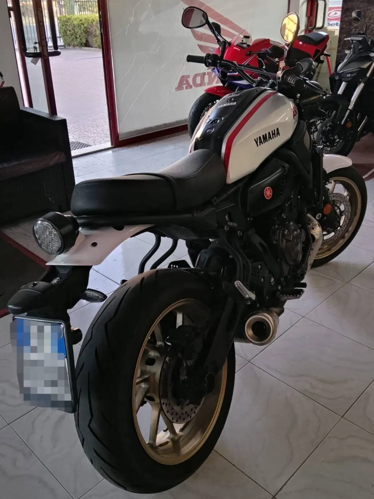 Yamaha XSR 700 XTribute (2022 - 24) (3)