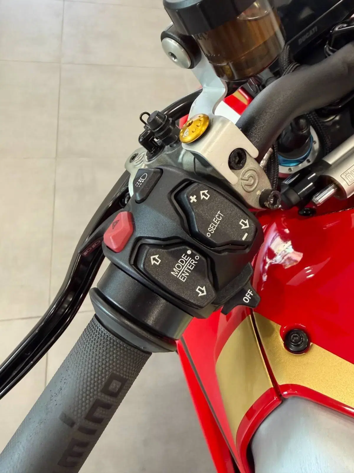 Ducati Streetfighter V4 1100 S (2021 - 22) (10)