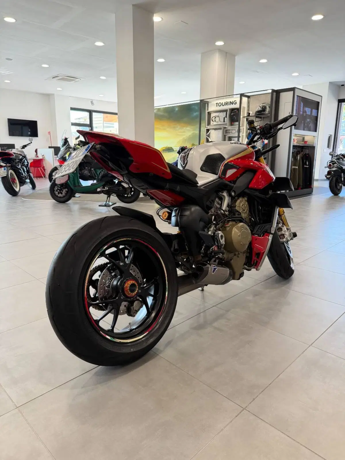 Ducati Streetfighter V4 1100 S (2021 - 22) (8)