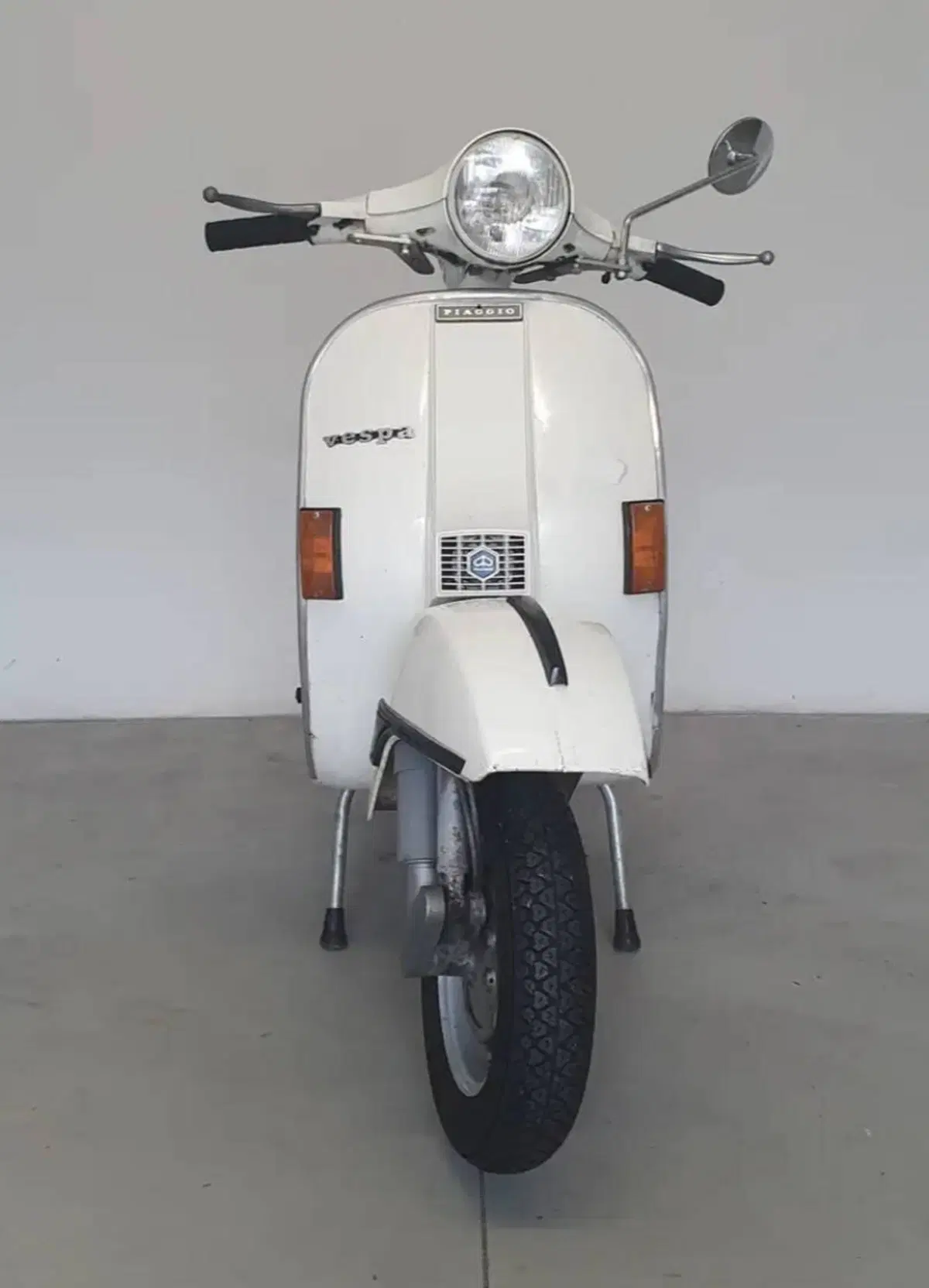 Vespa P200E (4)