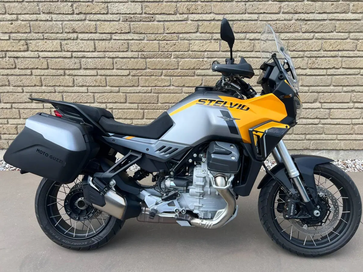 Moto Guzzi Stelvio (2024 - 26) (2)