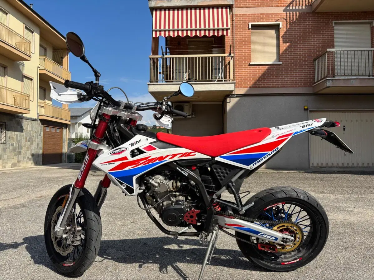 Fantic Motor Motard 125 M Casa 4t (2018) (2)