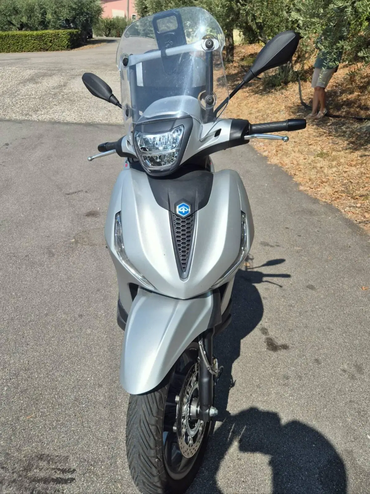 Piaggio Beverly 400 S ABS-ASR (2021 - 24) (2)