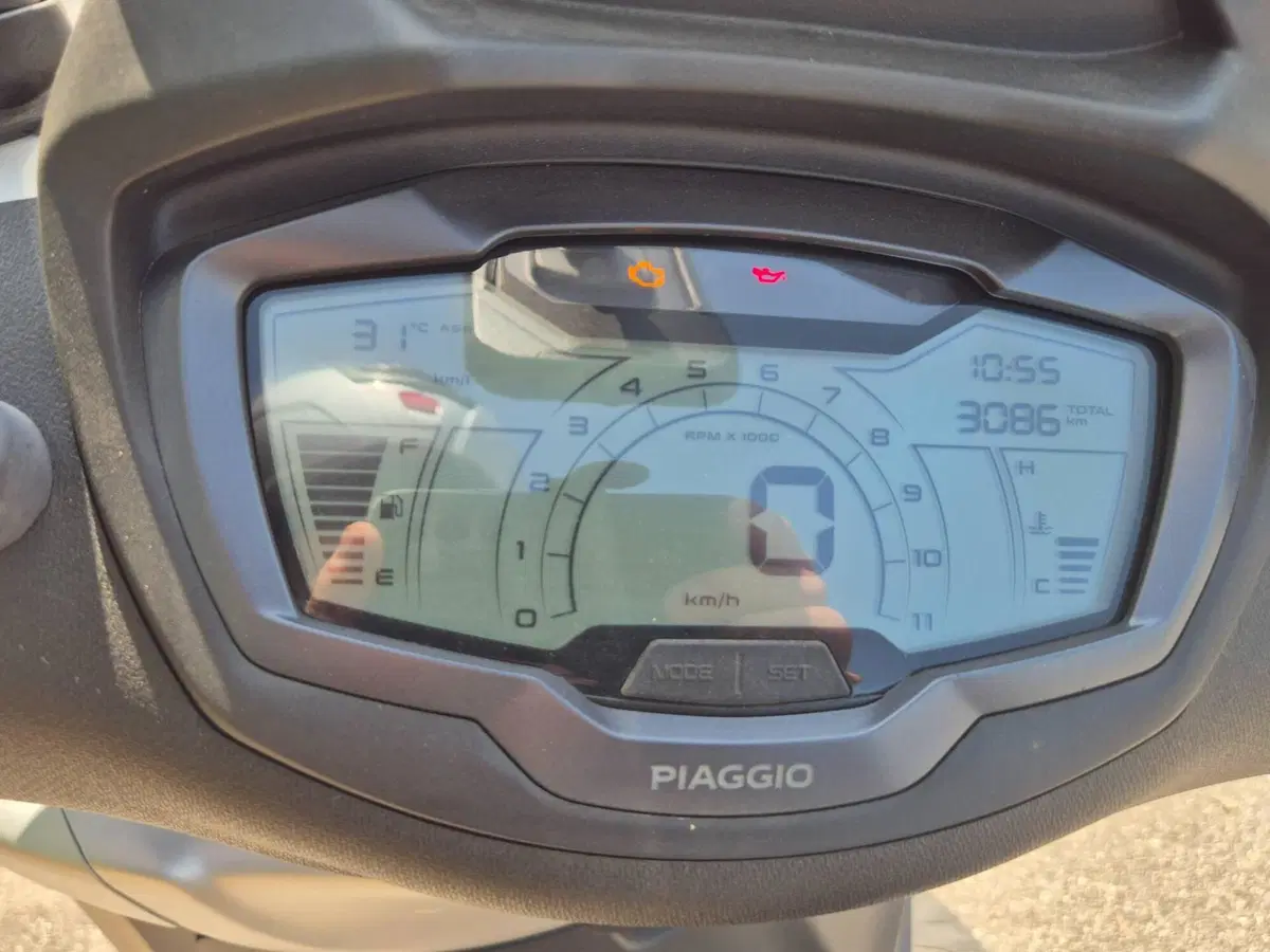 Piaggio Beverly 400 S ABS-ASR (2021 - 24) (4)