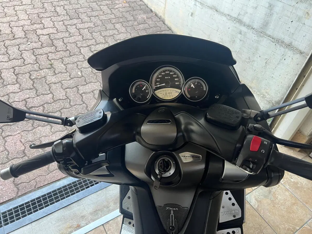 Yamaha T-Max 500 Tech Max (2011 - 13) (6)