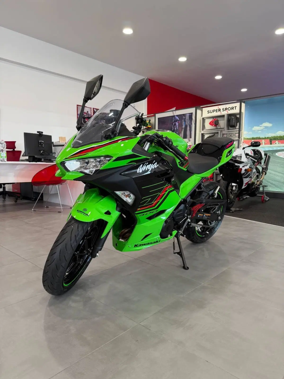 Kawasaki Ninja 400 Sport (2023)