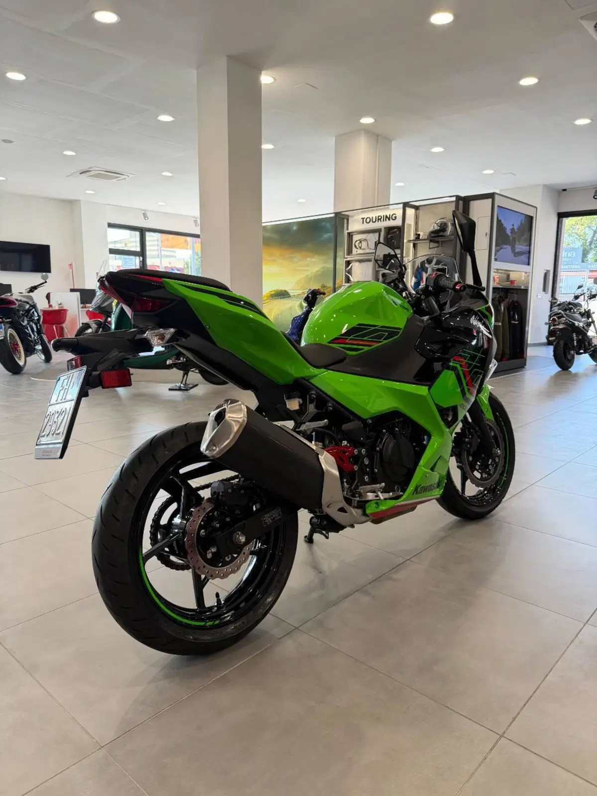 Kawasaki Ninja 400 Sport (2023) (8)