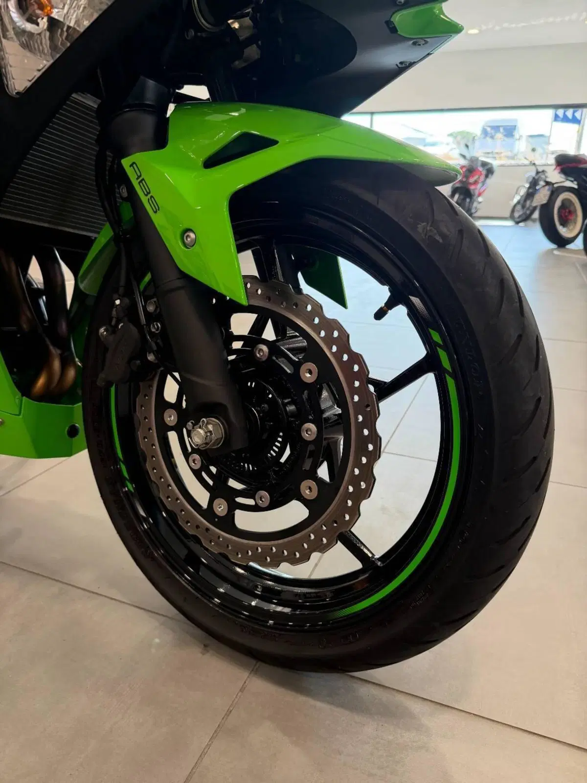 Kawasaki Ninja 400 Sport (2023) (15)