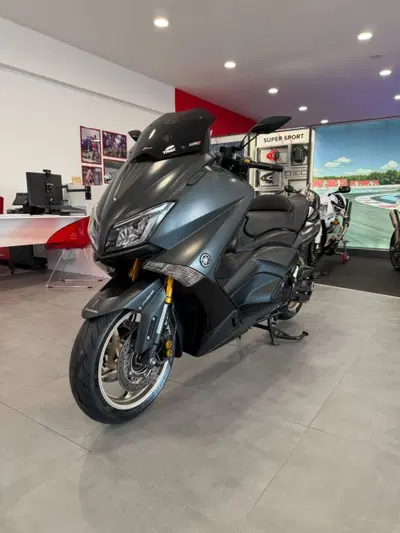 Yamaha T-Max 530 Iron Max ABS (2014 - 17) usata