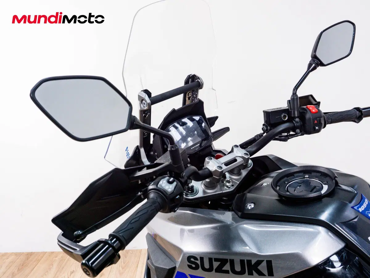 Suzuki V-Strom 1050XT (2020 - 23) (10)