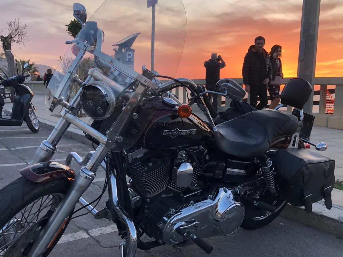 Harley-Davidson 1690 Super Glide Custom (2014) - FXDC (5)