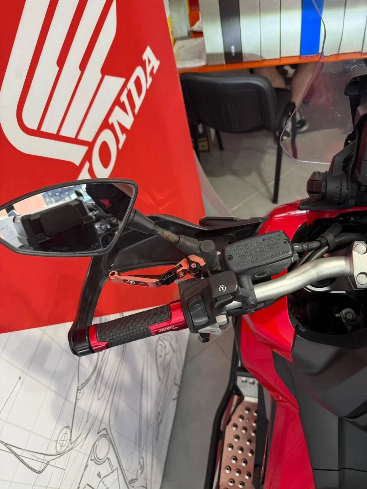 Honda X-ADV 750 (2018 - 20) (13)