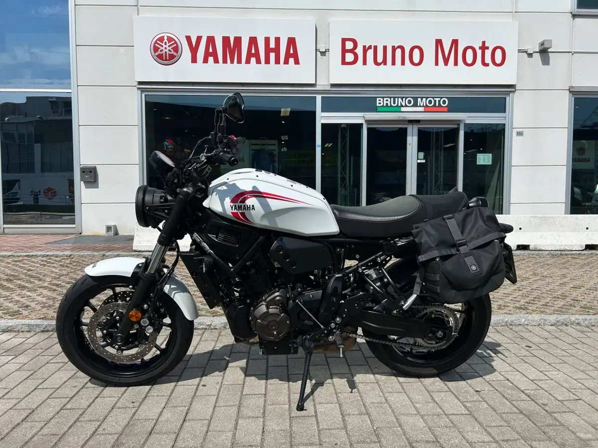Yamaha XSR 700 (2022 - 26) (2)
