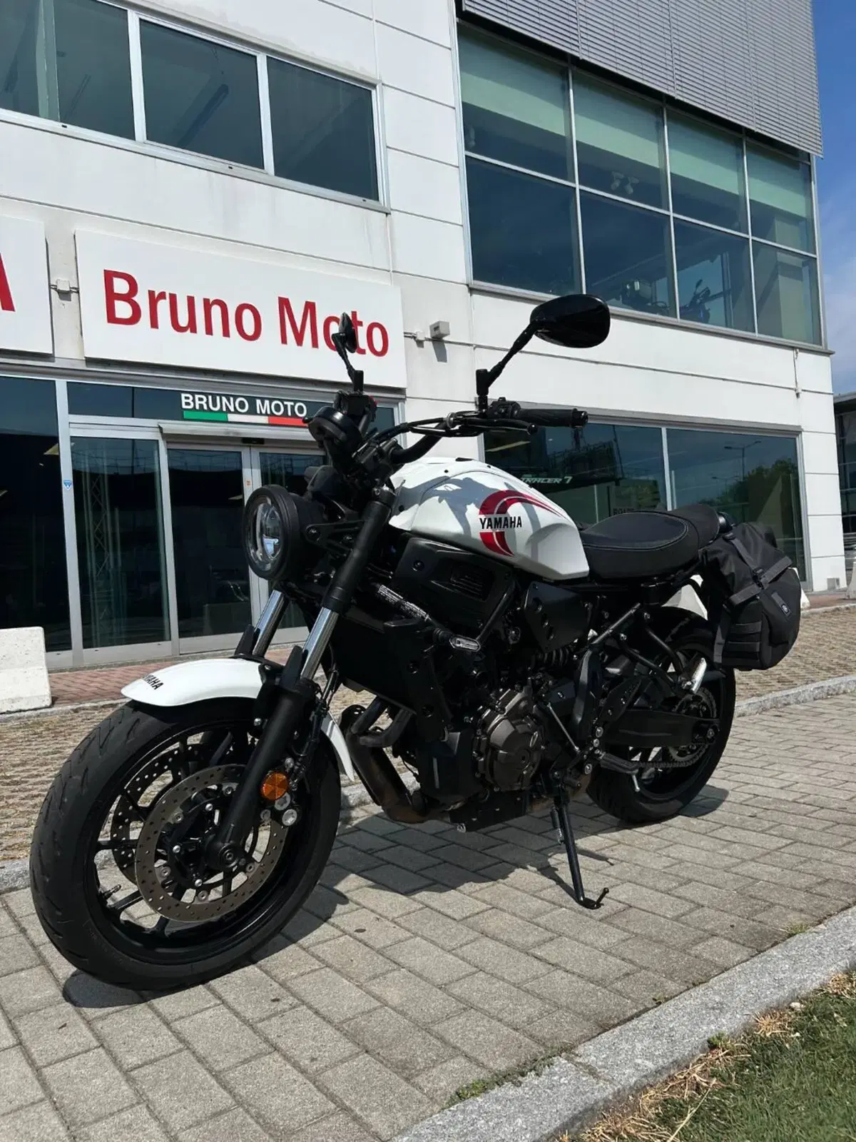Yamaha XSR 700 (2022 - 26) (3)