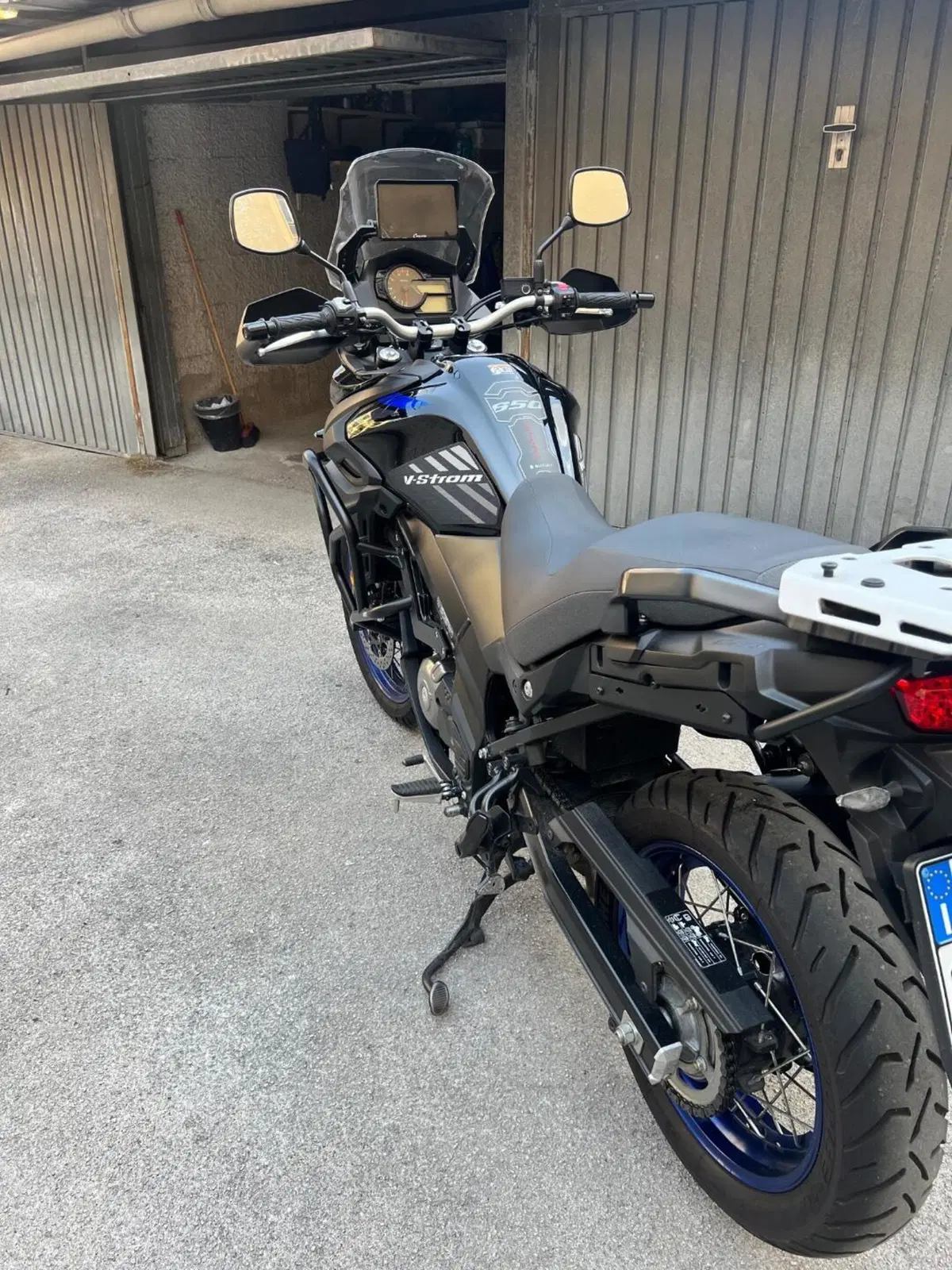 Suzuki V-Strom 650XT (2021 - 25) (3)