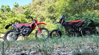 Beta 125: meglio Motard o Enduro? La scelta definitiva per patente A1 [VIDEO]