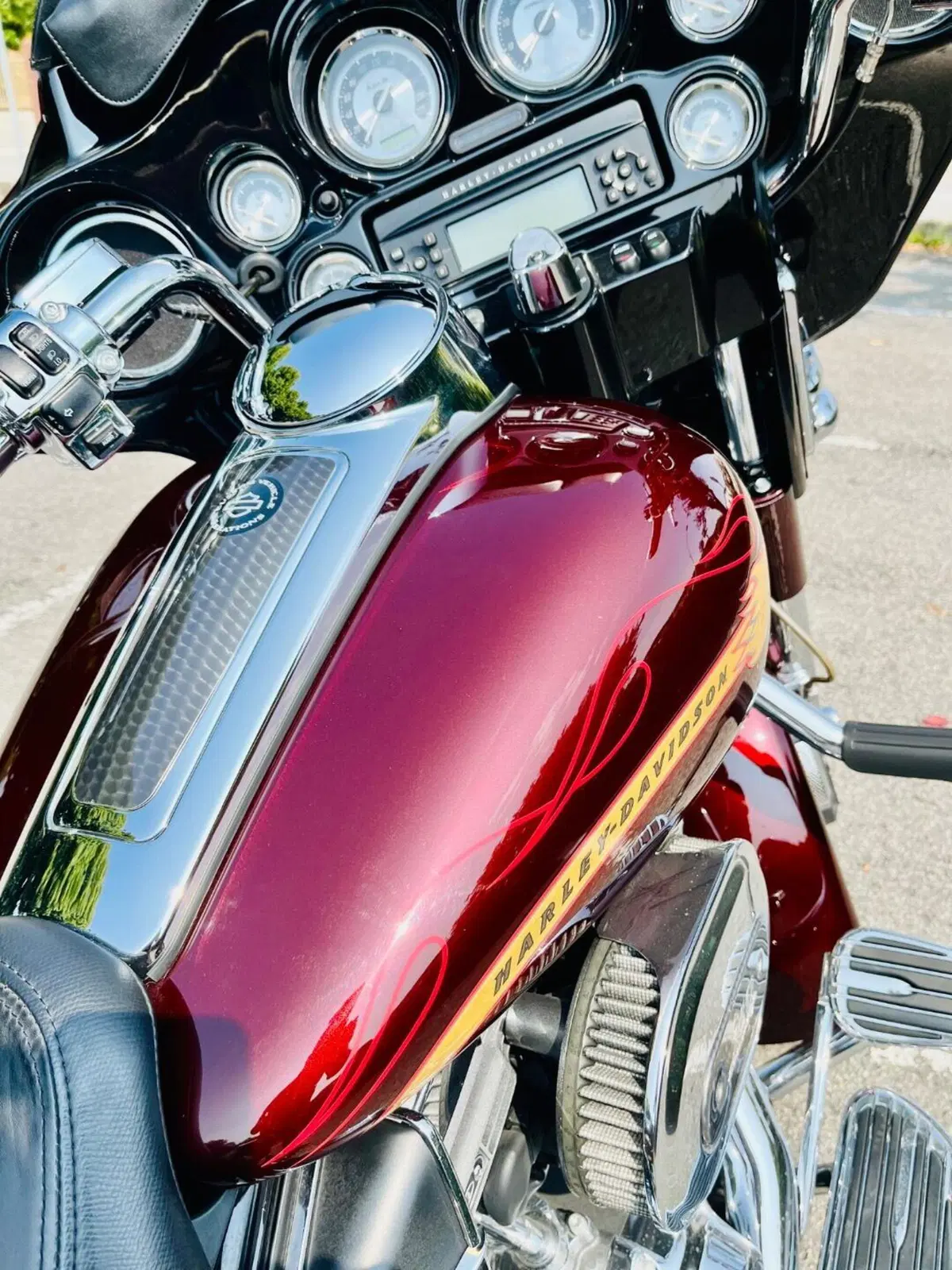 Harley-Davidson 1800 Street Glide (2010 - 11) - FLHXSE (5)