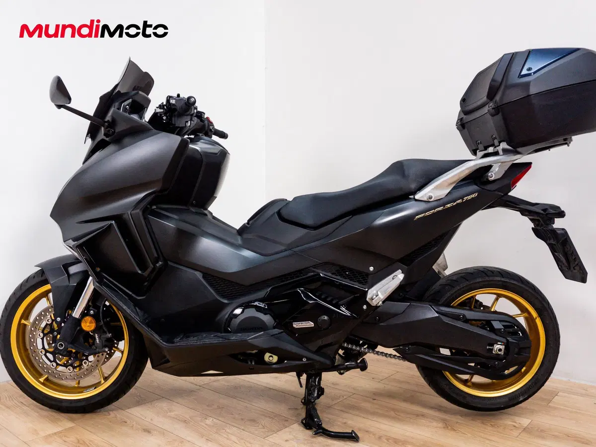 Honda Forza 750 (2025 - 26) (6)