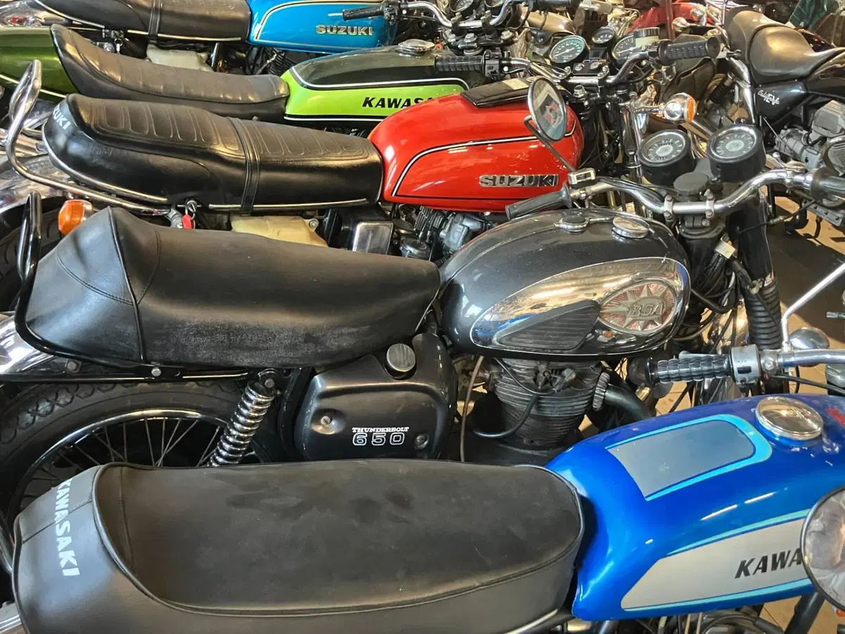Bsa 650 Tunderbolth (4)