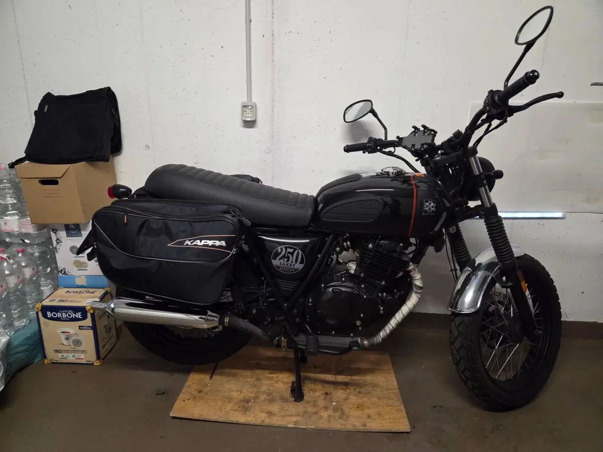 Brixton Motorcycles Saxby 250 (2019) (2)
