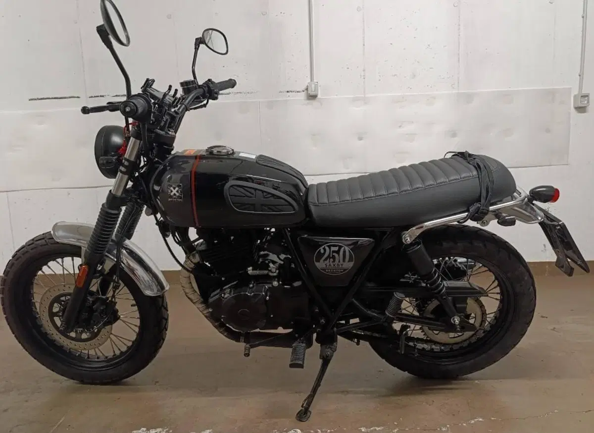 Brixton Motorcycles Saxby 250 (2019) (5)