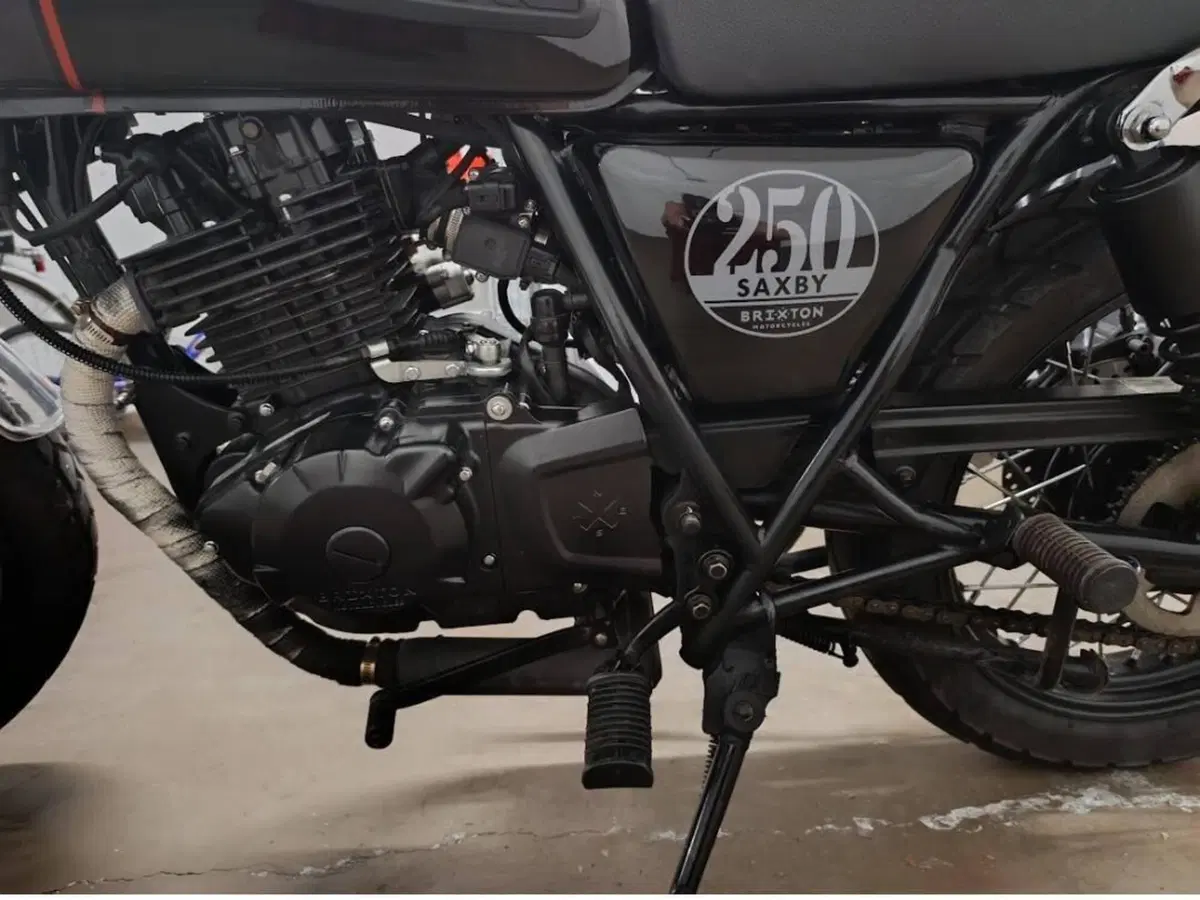 Brixton Motorcycles Saxby 250 (2019) (11)