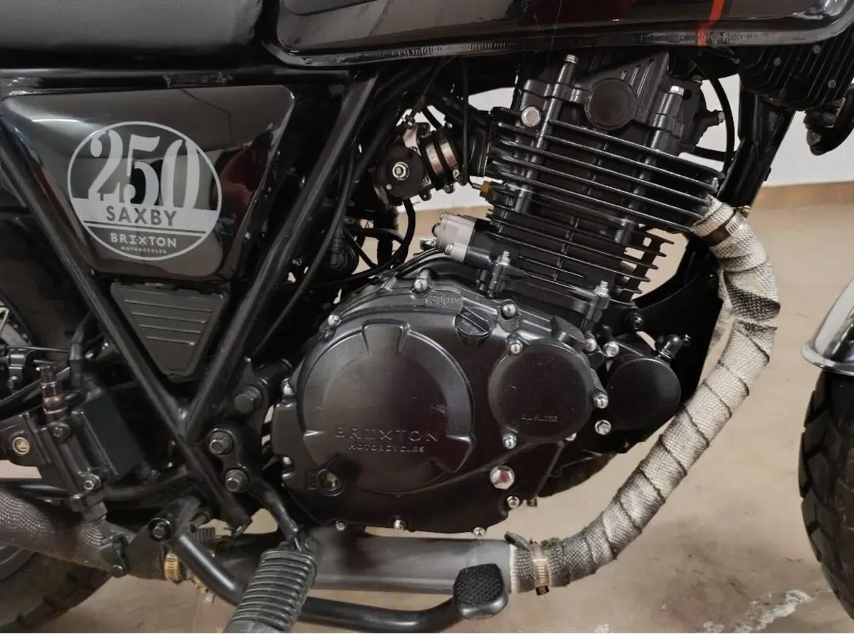 Brixton Motorcycles Saxby 250 (2019) (12)