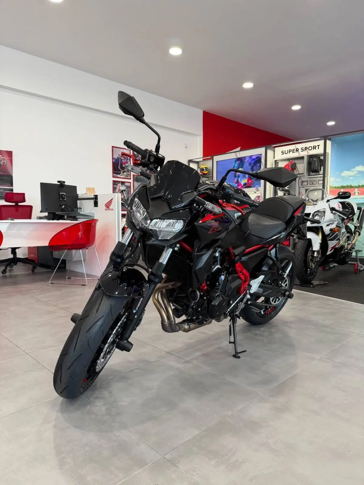 Kawasaki Z 650 (2025 - 26)