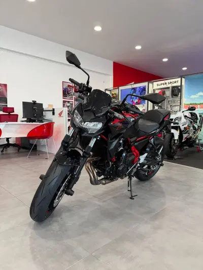 Kawasaki Z 650 (2025 - 26) usata