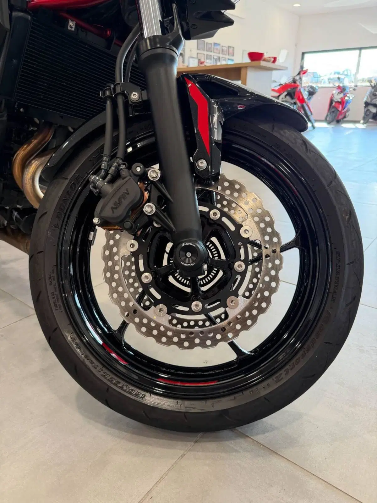 Kawasaki Z 650 (2025 - 26) (16)