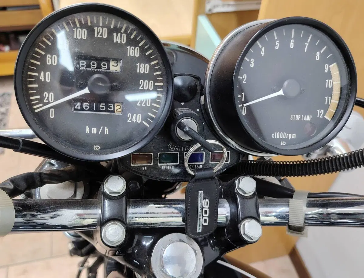 Kawasaki Z1 900  (6)
