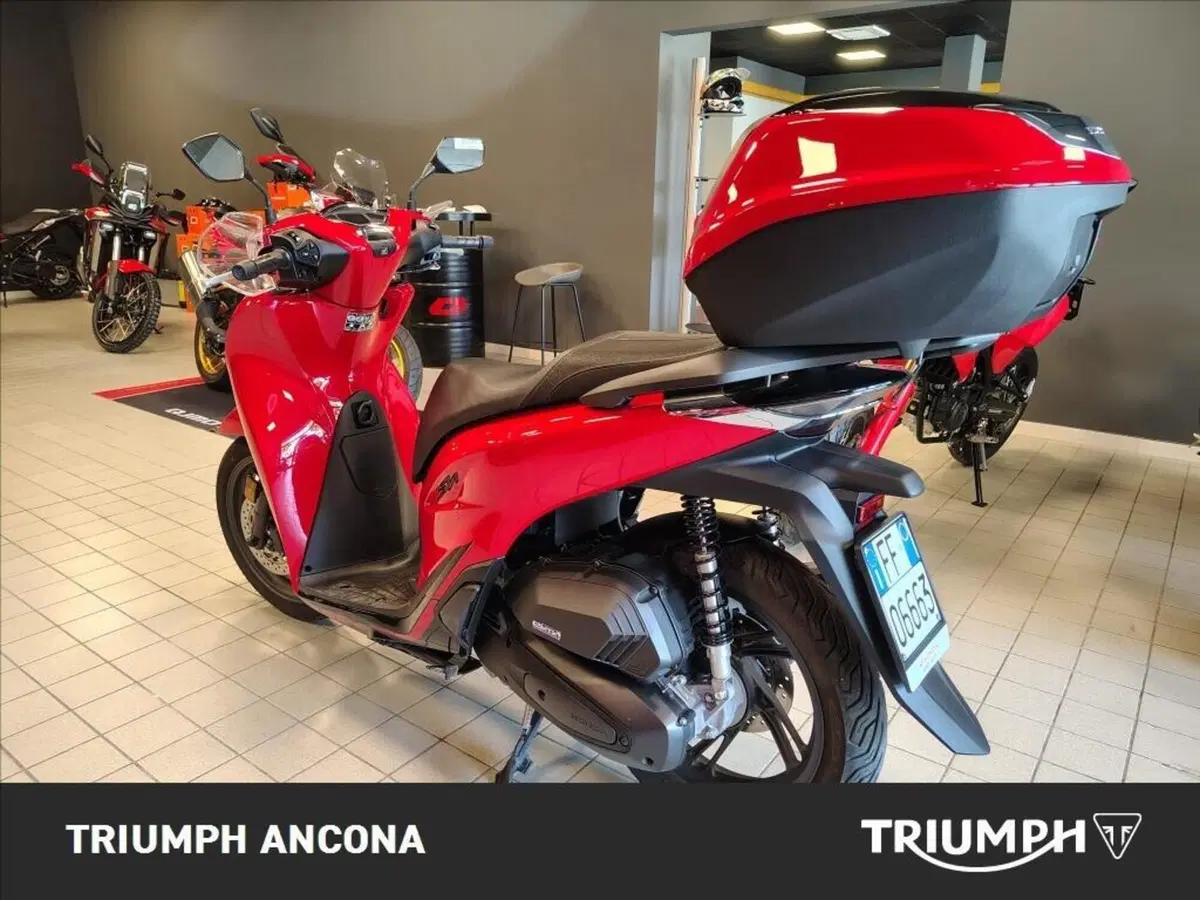 Honda SH 125i (2020 - 23) (4)