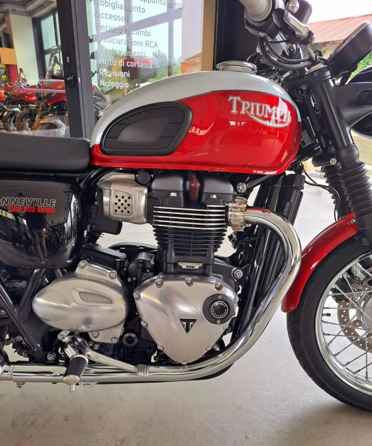 Triumph Bonneville T100 Bud Ekins SE (2020) (3)