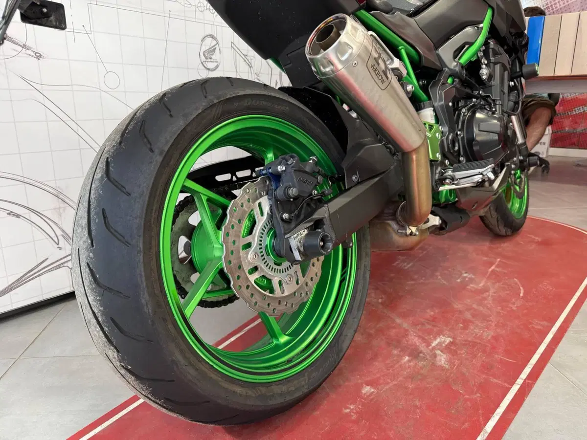 Kawasaki Z 900 A2 (2021 - 24) (10)