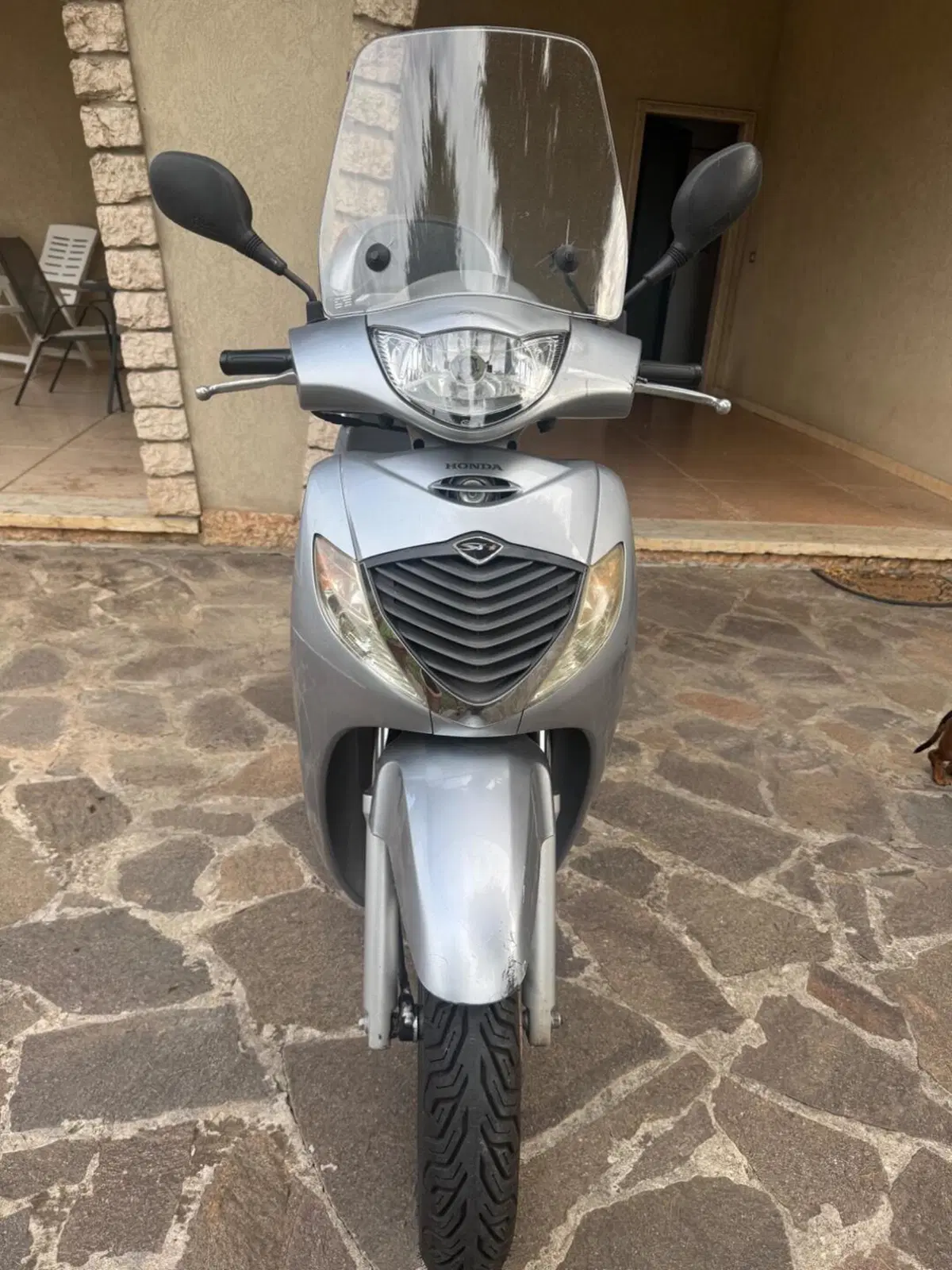 Honda SH 150 (2000 - 06) (2)