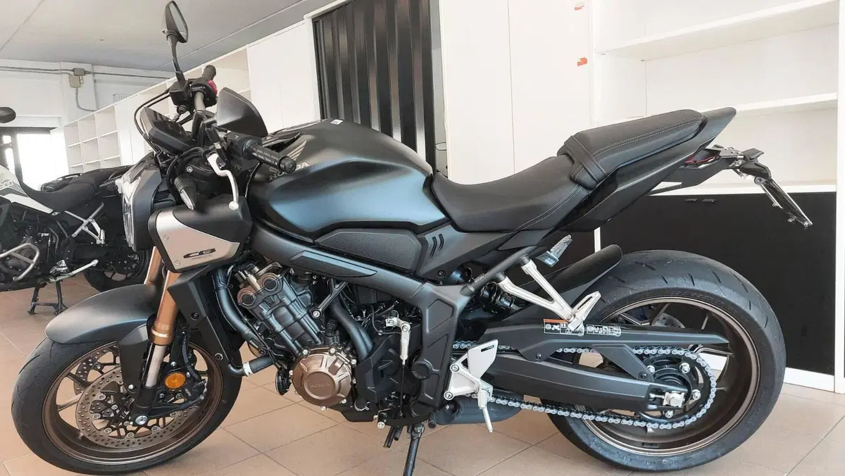 Honda CB 650 R (2024 - 25)