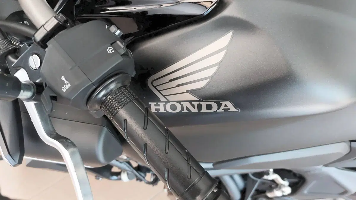 Honda CB 650 R (2024 - 25) (2)