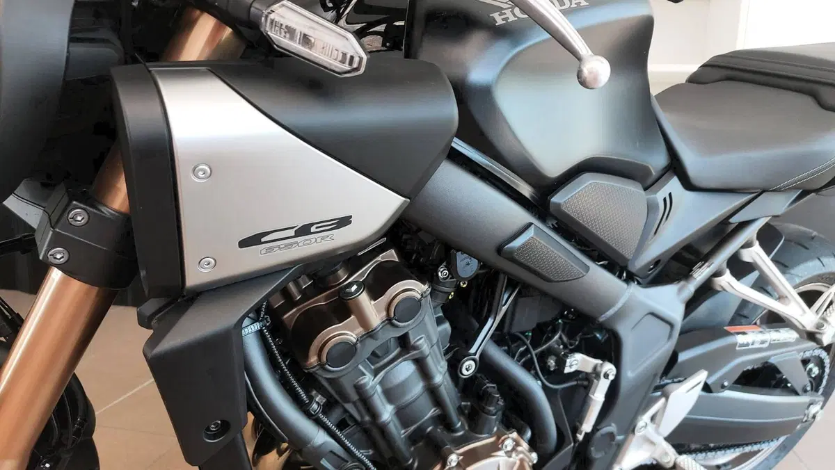 Honda CB 650 R (2024 - 25) (3)