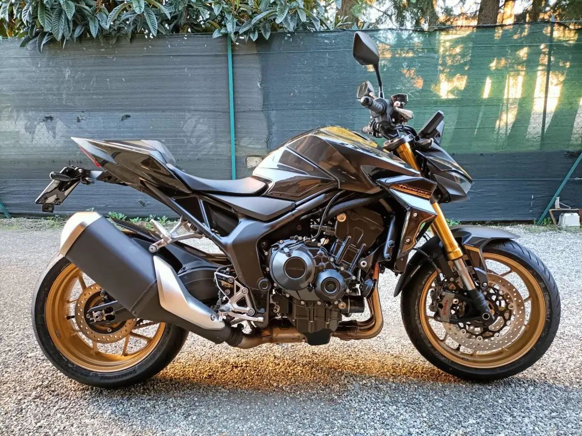 Honda CB 1000 Hornet SP (2025 - 26) (2)