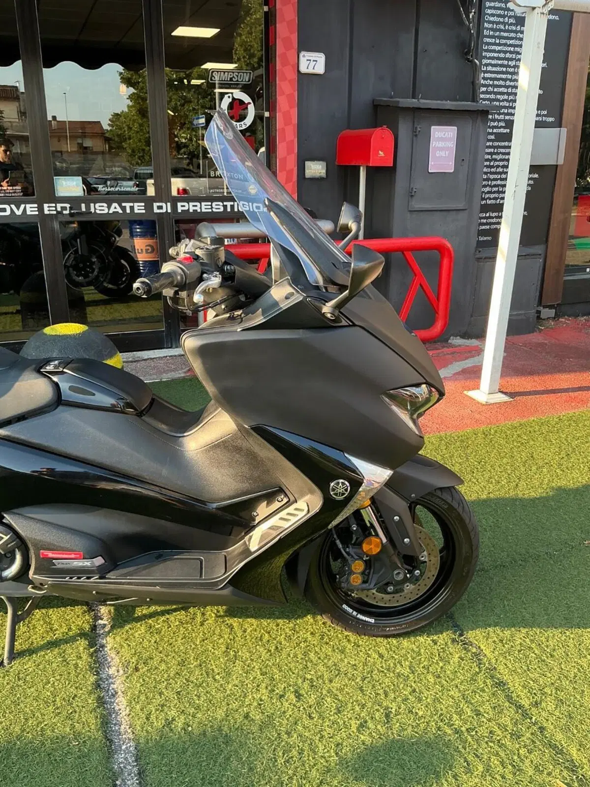 Yamaha T-Max 530 SX (2017 - 19) (7)