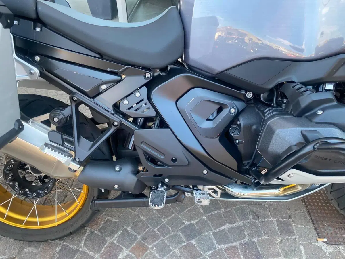 Bmw R 1300 GS Adventure Triple Black (2025 - 26) (6)