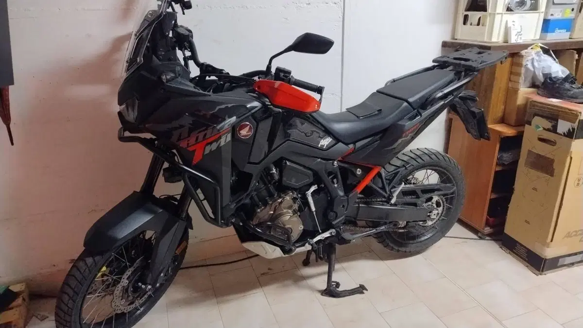 Honda Africa Twin CRF 1100L ES (2024 - 26) (5)