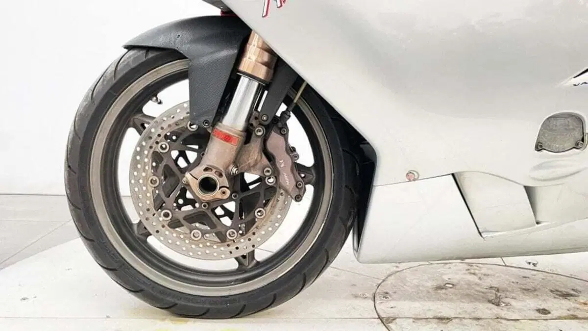 MV Agusta F4 750 S (2000 - 02) (3)