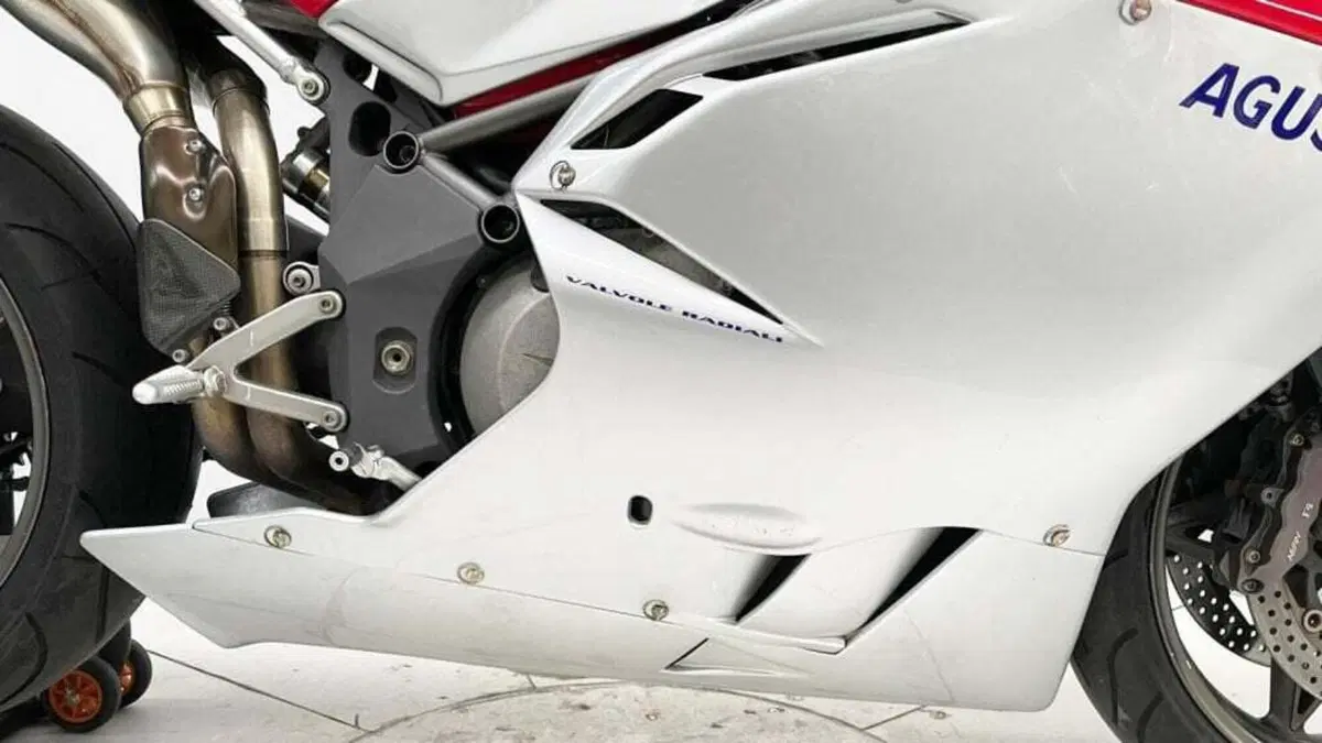 MV Agusta F4 750 S (2000 - 02) (7)